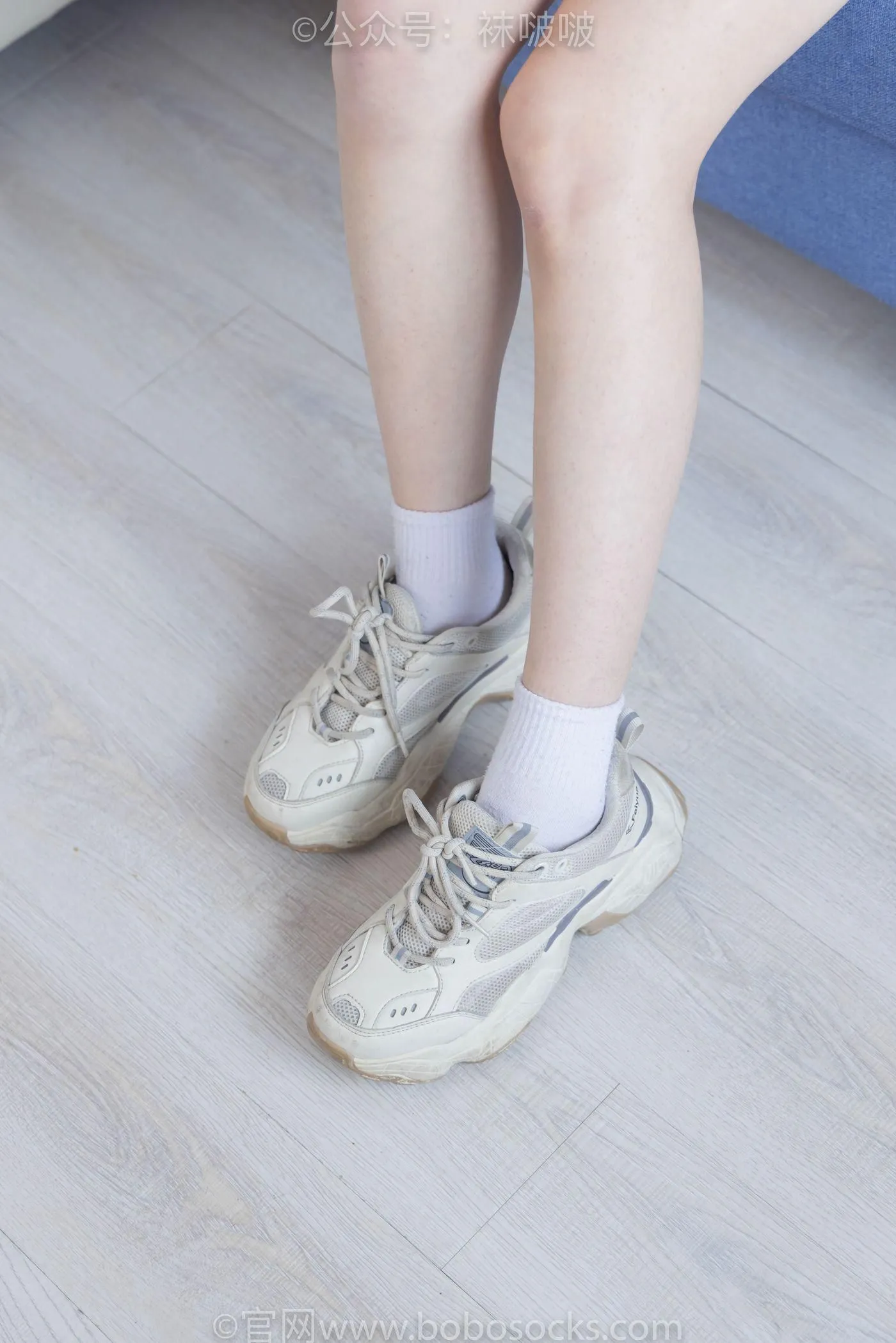 [BoBoSocks袜啵啵]NO.084 苏苏-运动鞋、日常所穿白棉袜、裸足 [140P]插图